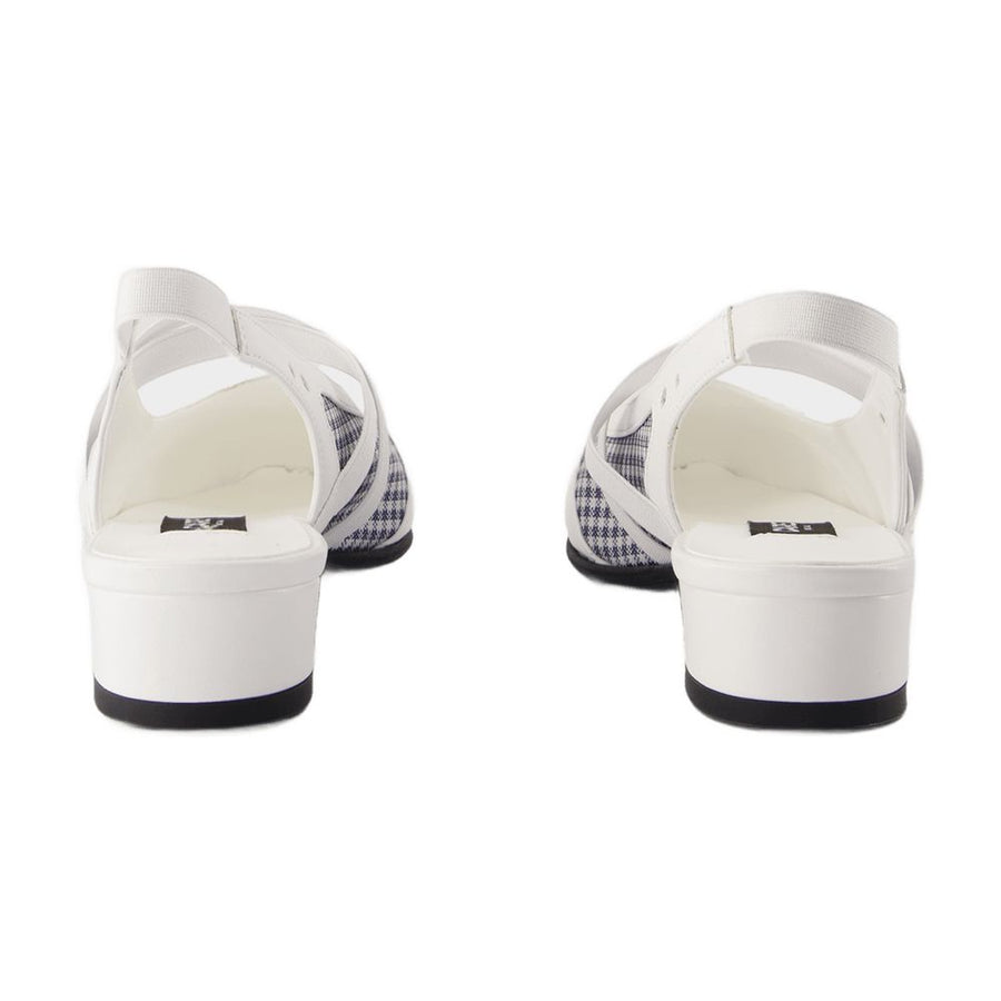 Carel calfskin flat in white