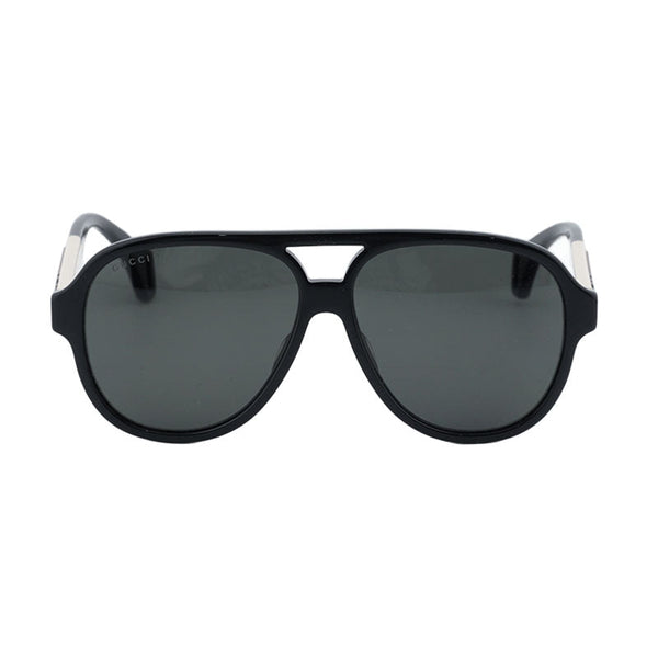 Gucci sunglasses in black