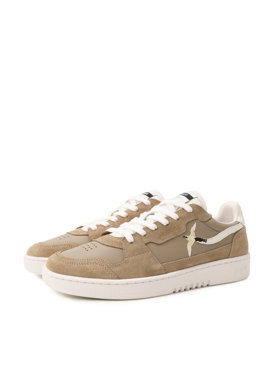 Axel Arigato Suede sneaker in beige
