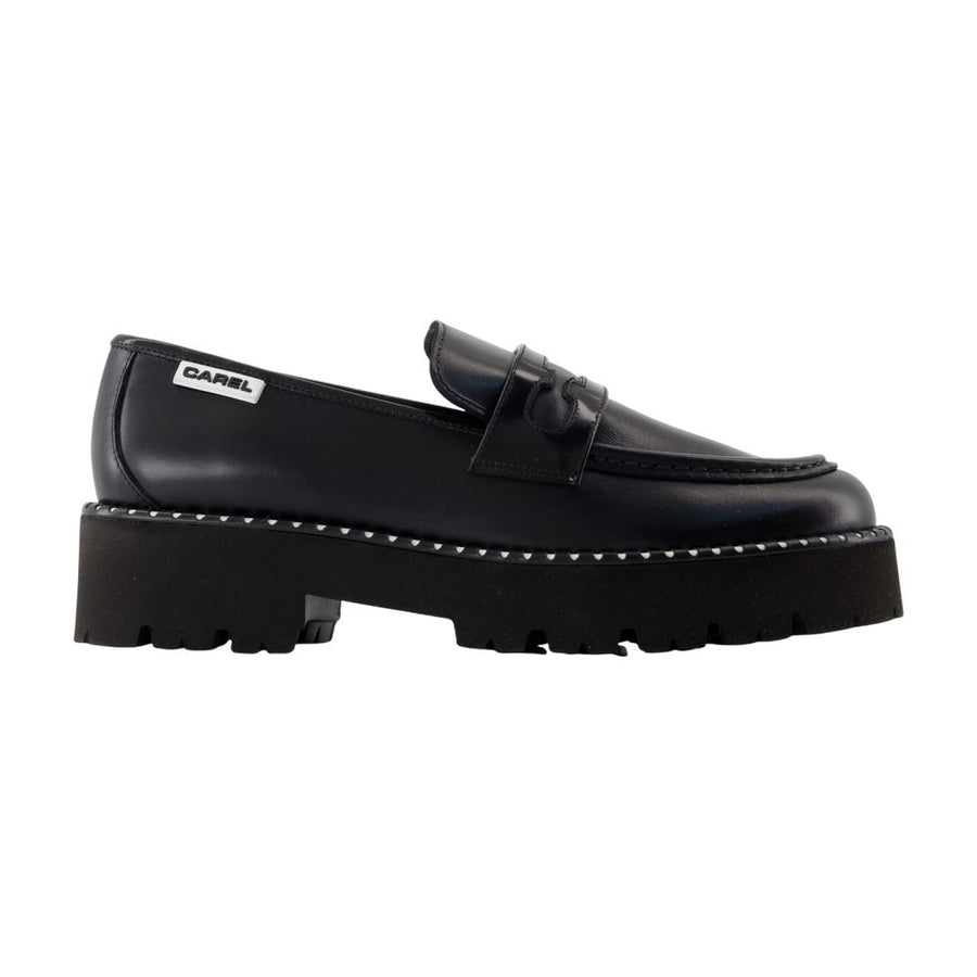 Carel calfskin loafer in black