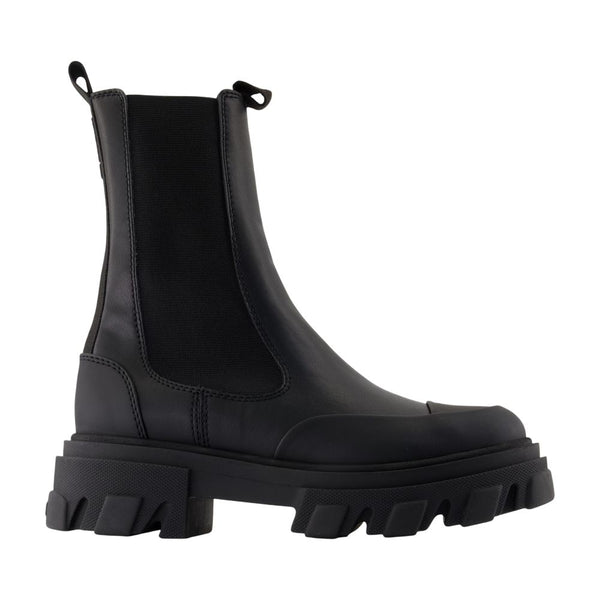 Ganni Leather chelsea boot in black