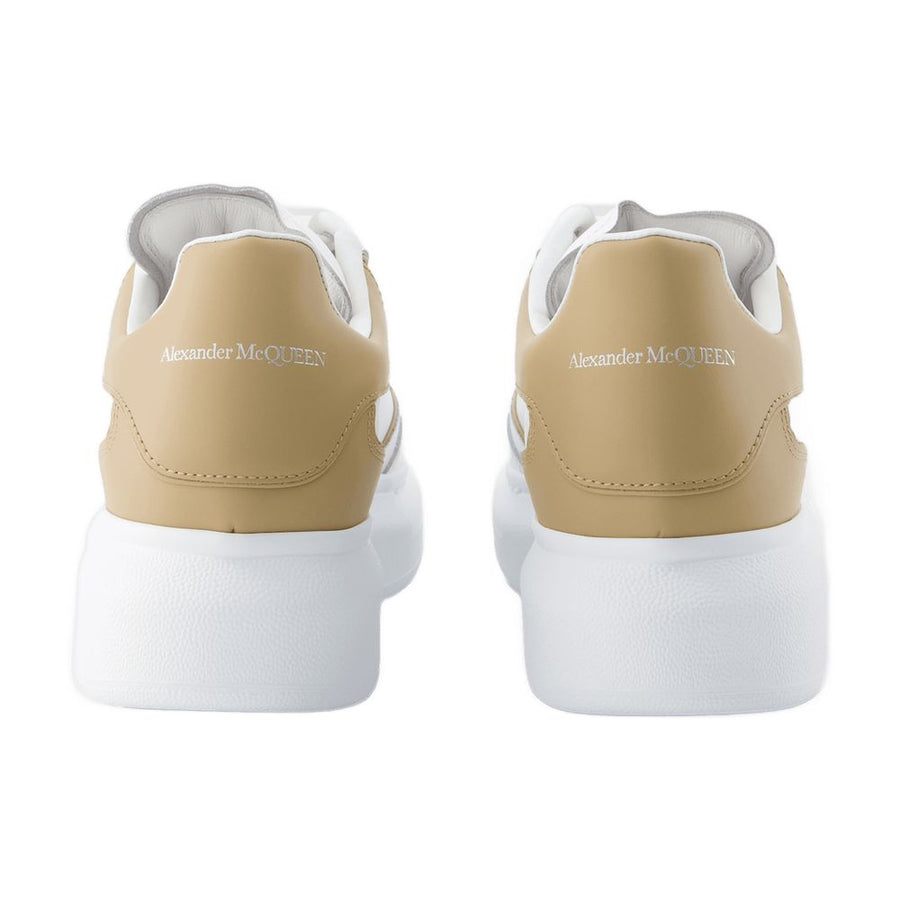 Alexander McQueen Calfskin sneaker in white