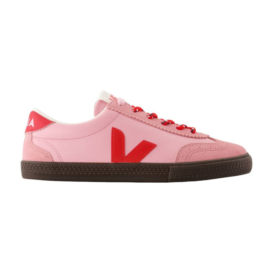 Veja Calfskin sneaker in pink