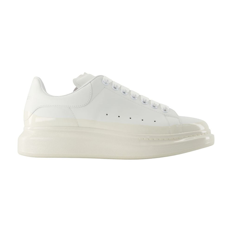 Alexander McQueen Calfskin sneaker in white