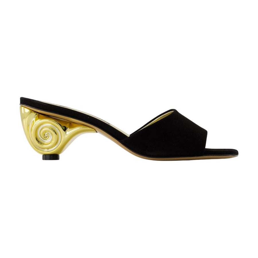 Carel calfskin flat in black