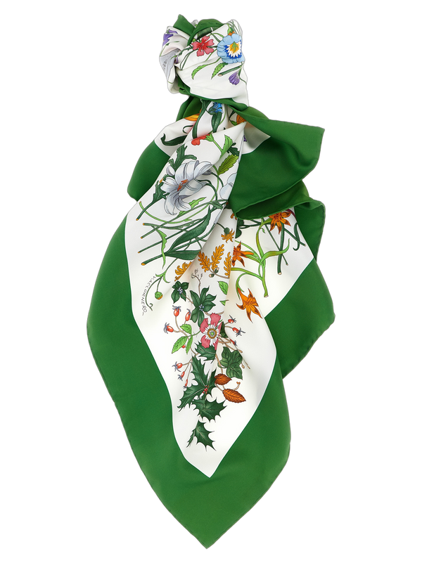 Gucci 100% Silk scarf in green