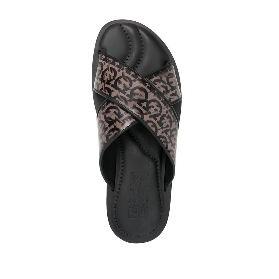 Ferragamo Canvas sandals in black