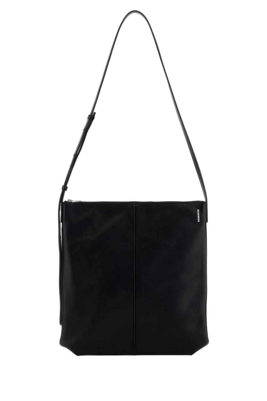 Jil Sander Exterior: 100% Calf. Lining: 100% Nappa leather. Finishing: Silver metal shoulder bag in black