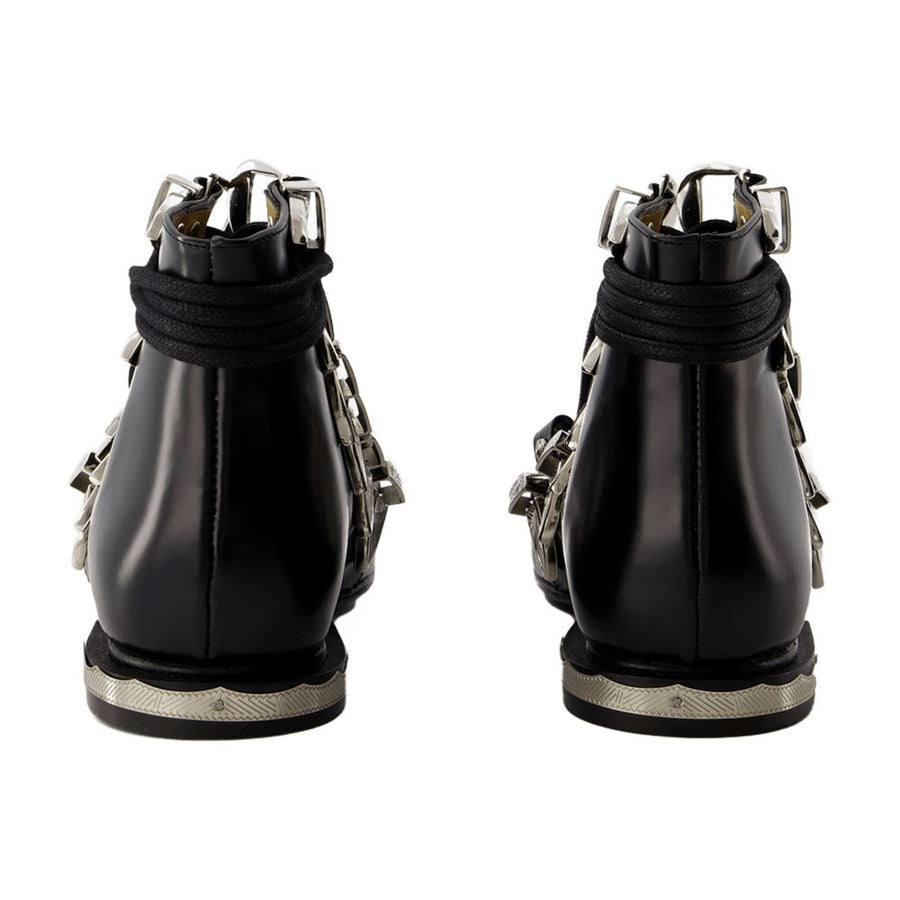 Toga Pulla leather ankle boot in black