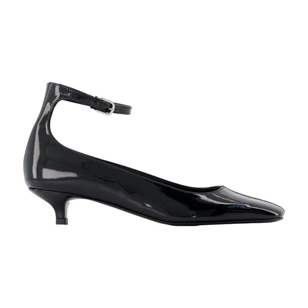 Toteme calfskin pump in black