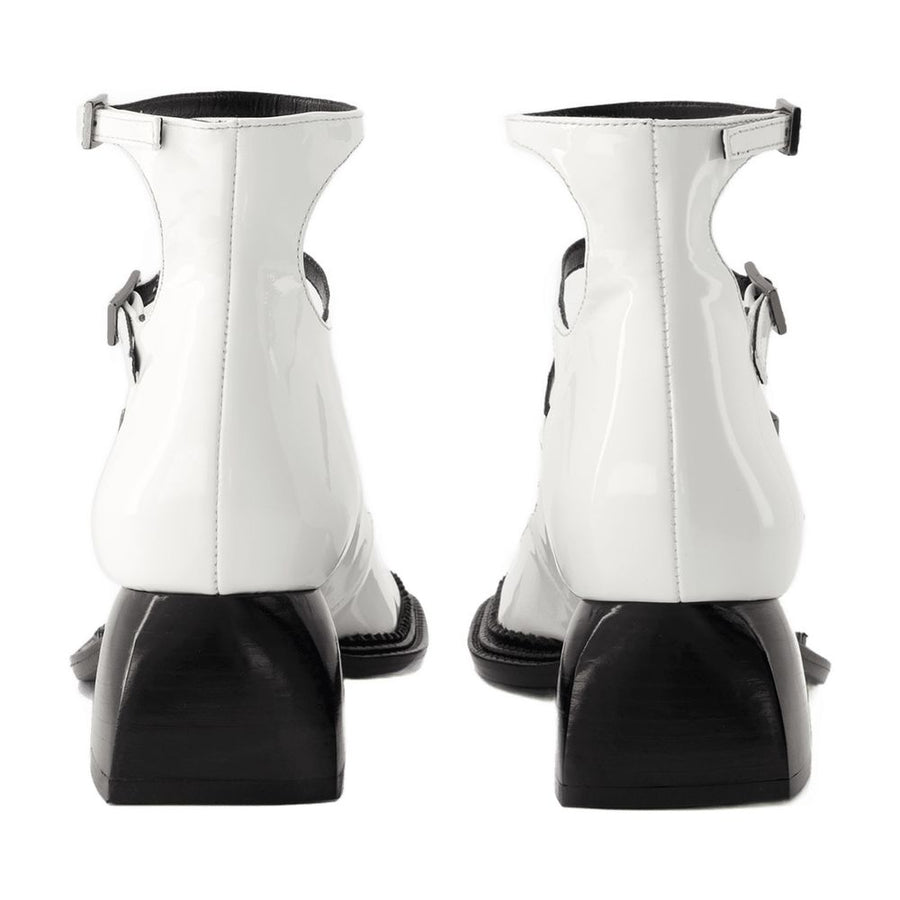 Nodaleto leather pump in white