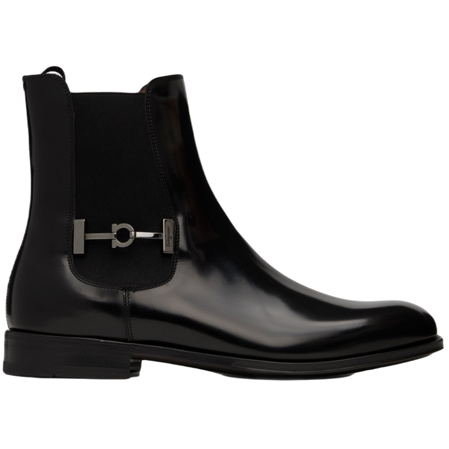 Ferragamo Leather boot in black