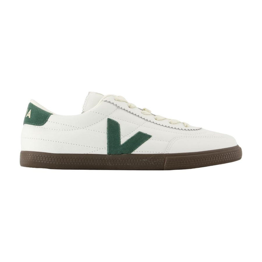 Veja Calfskin leather sneaker in white