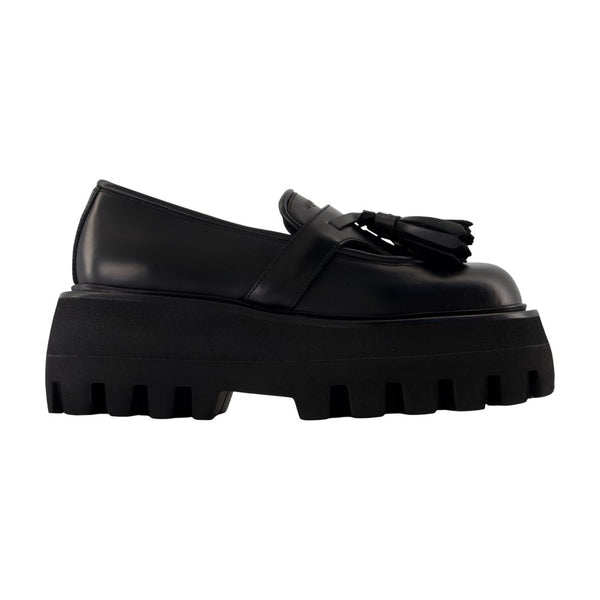 Alexander McQueen Calfskin loafer in black
