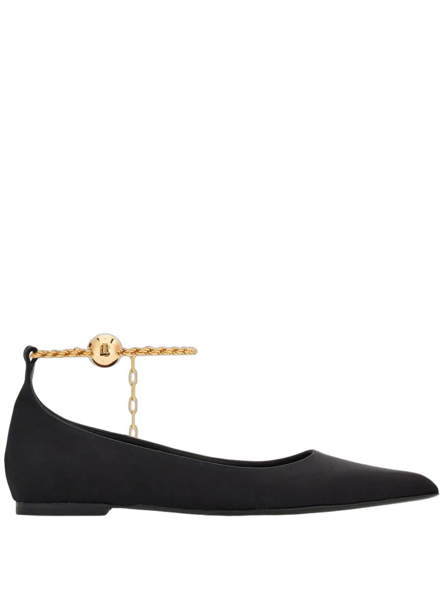 Ferragamo Goatskin flat in black