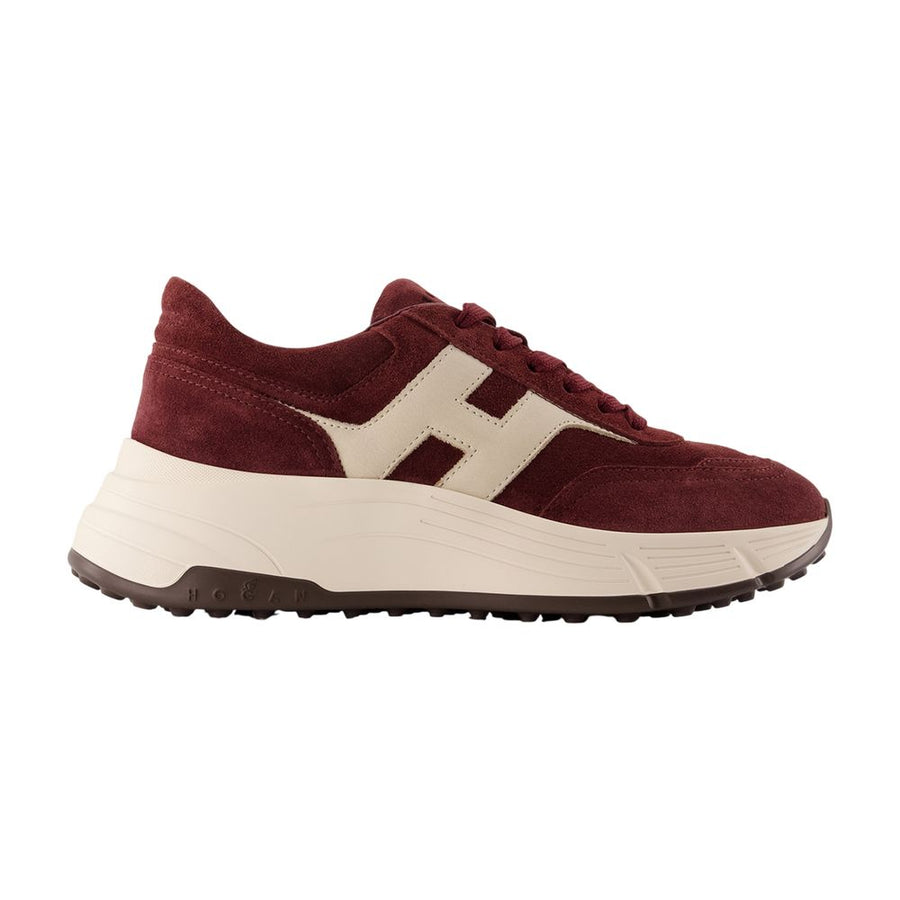 Hogan Calfskin sneaker in burgundy