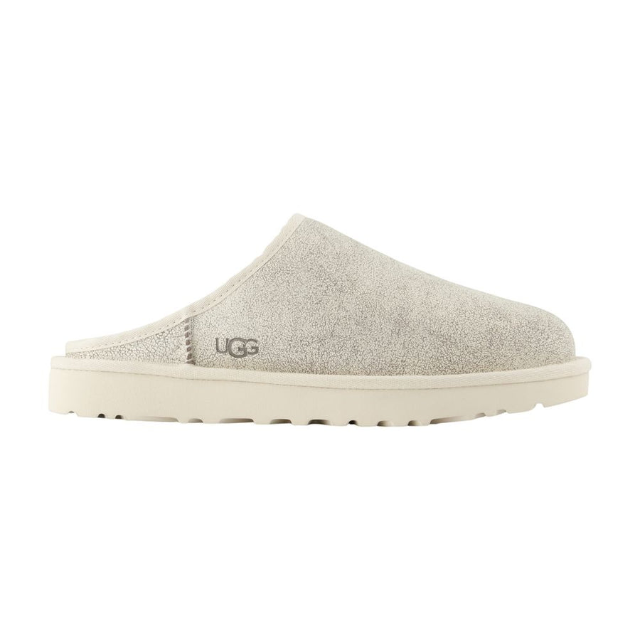 UGG Calfskin slipper in beige