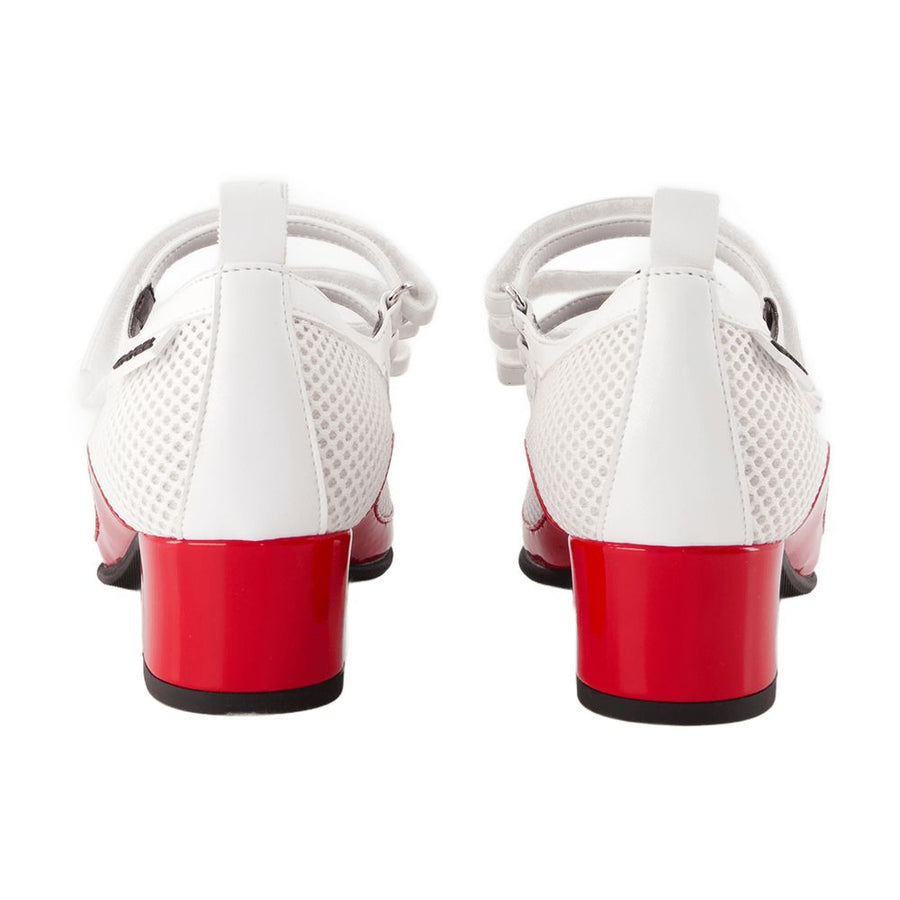 Carel Calfskin pump in white