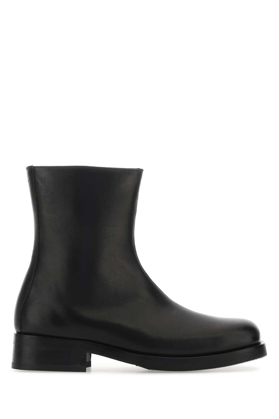 Our Legacy Exterior: 100% Calf. Interior: 100% Leather. Sole: Rubber ankle boot in black