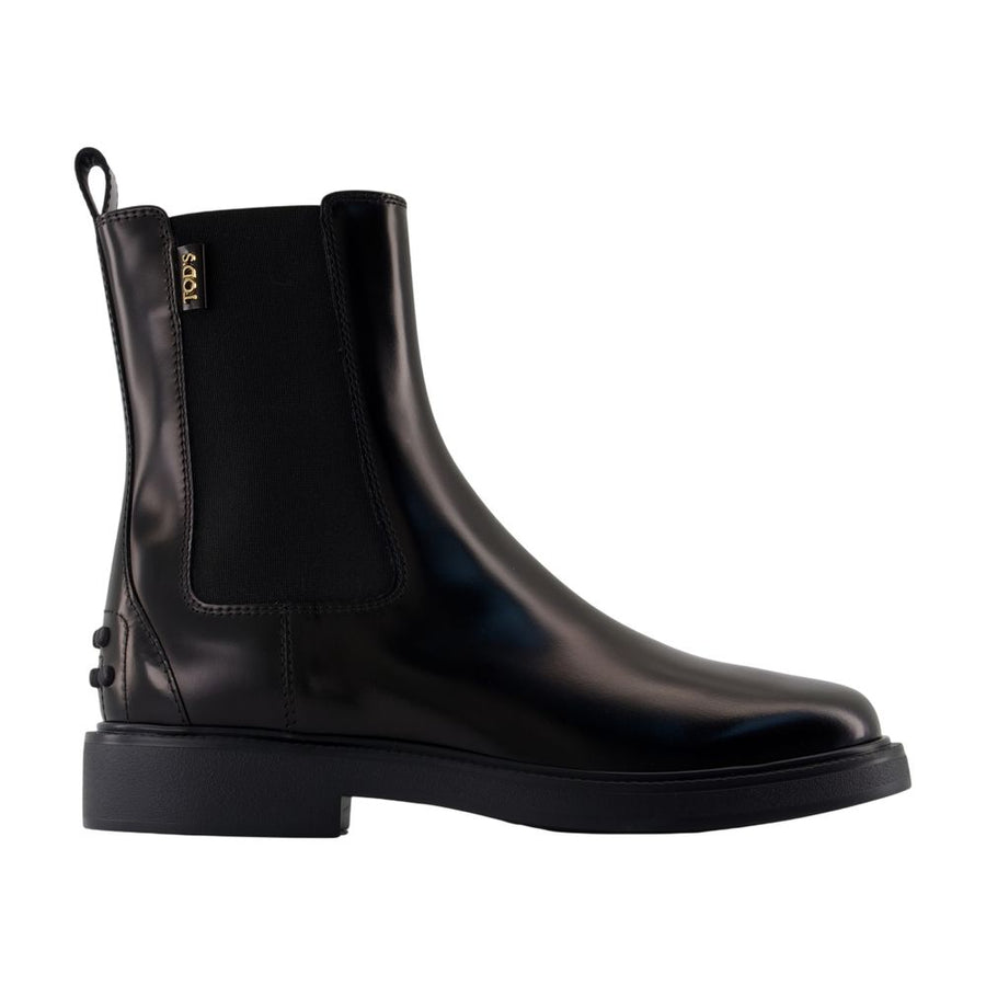 Tod's calfskin boots in black