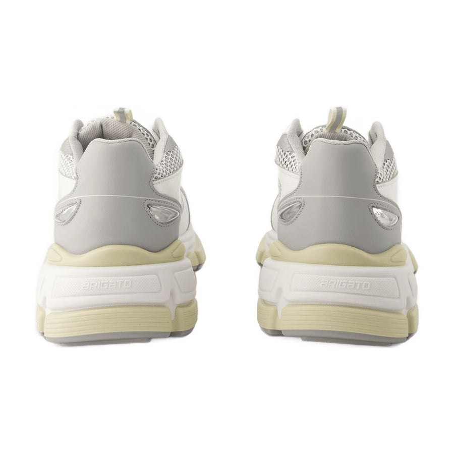 Axel Arigato Leather sneaker in beige