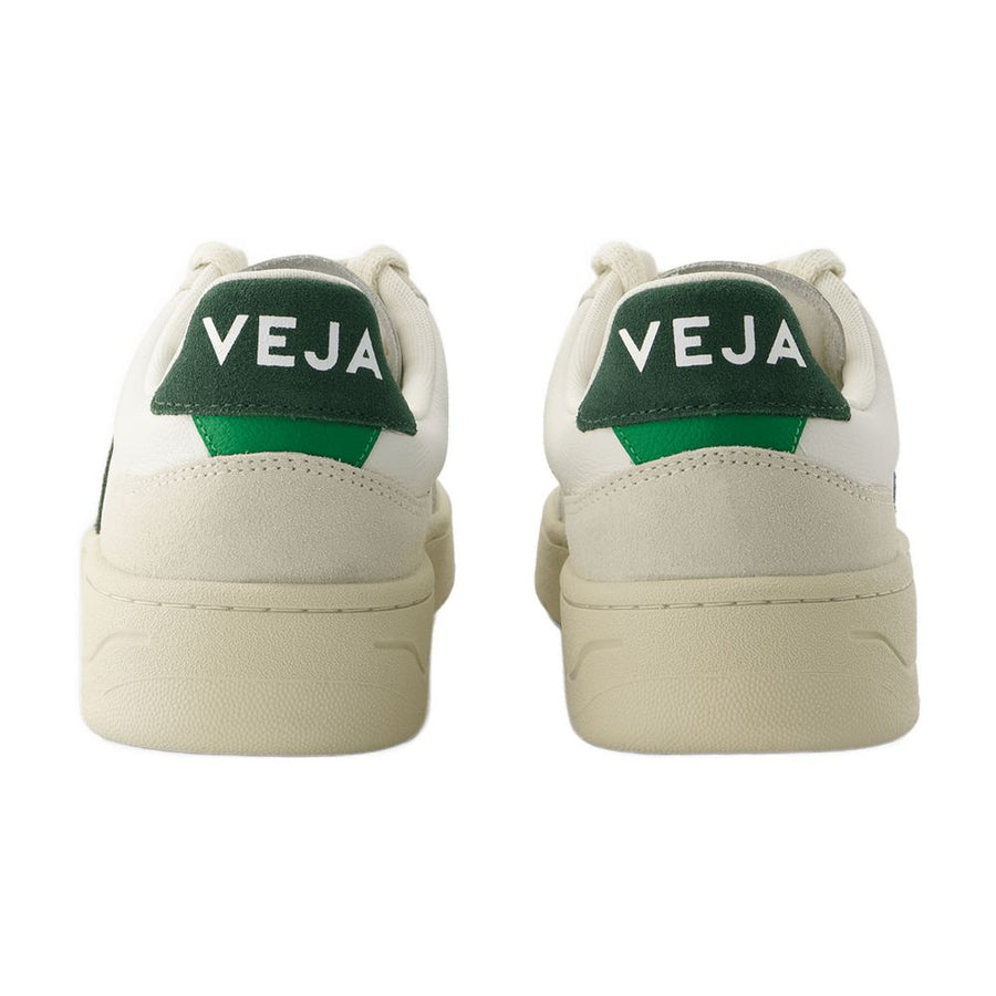 Veja Calfskin sneaker in white