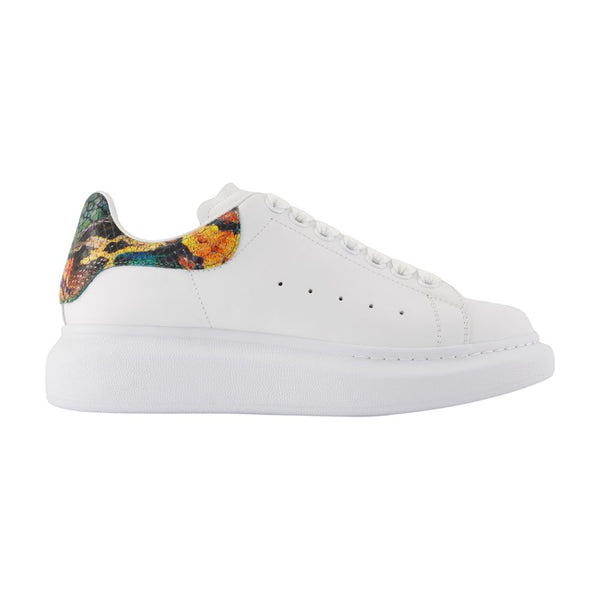 Alexander McQueen calfskin sneaker in white