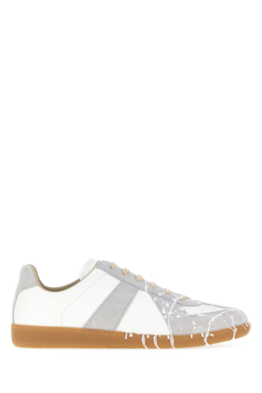 Maison Margiela Painter Exterior: 100% Leather 100% Suede Interior: 100% Leather 100% Fabric Sole: Rubber sneaker in white