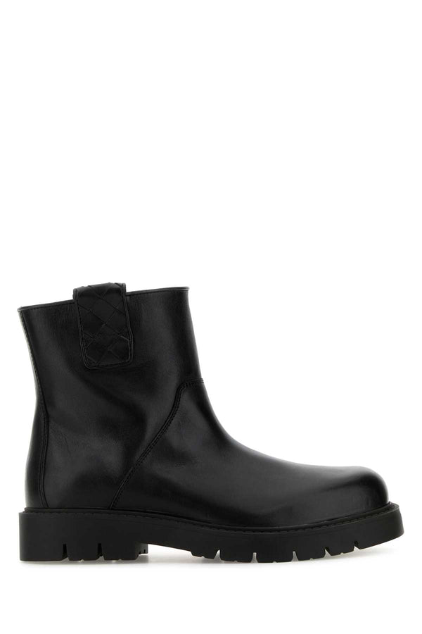 Bottega Veneta Exterior: 100% Calf boot in black