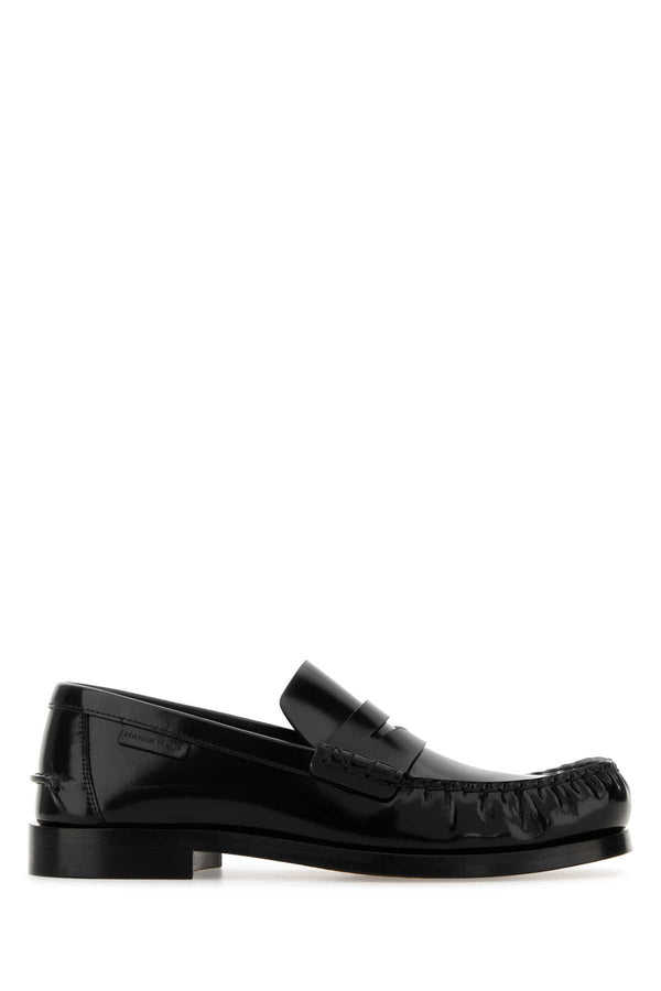 Bottega Veneta Classic Exterior: 100% Leather loafer in black