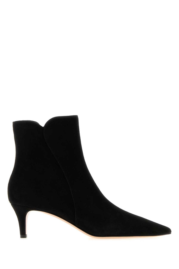 Gianvito Rossi Exterior: 100% Suede; Interior: 100% Leather; Sole: Leather boot in black