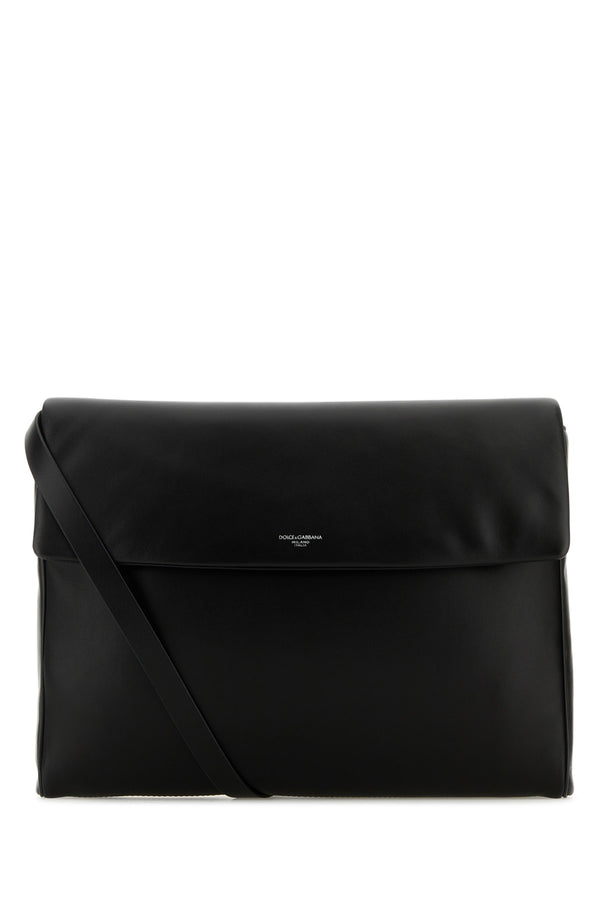 Dolce & Gabbana Exterior: 100% Lamb Lining: 100% Lamb Finishing: Silver metal shoulder bag in black