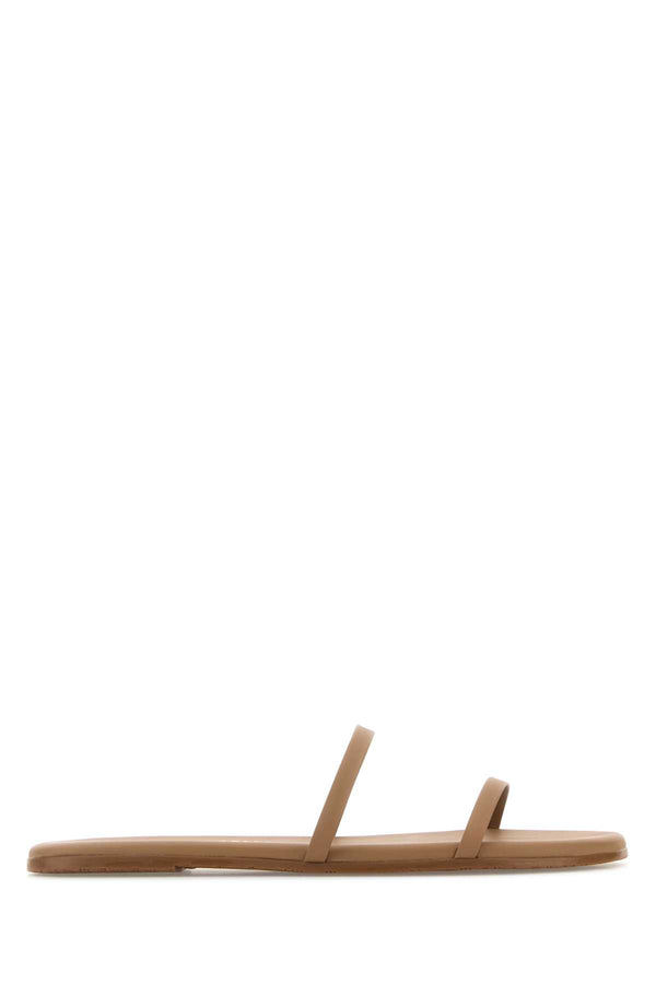 Tkees Exterior: 100% Leather sandal in beige