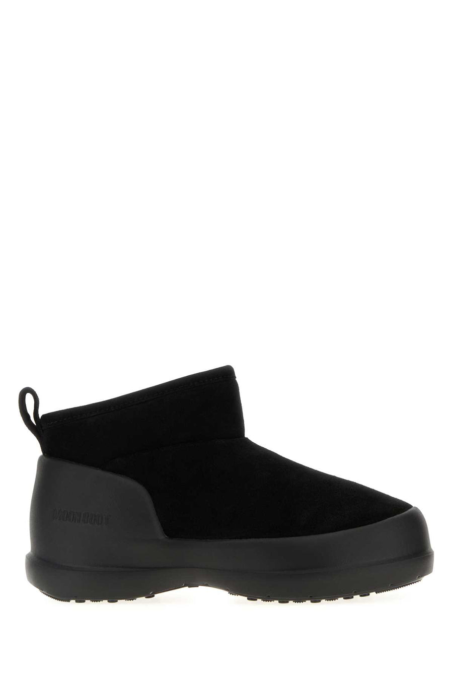Moon Boot Mezzaluna Exterior: 100% Suede ankle boot in black