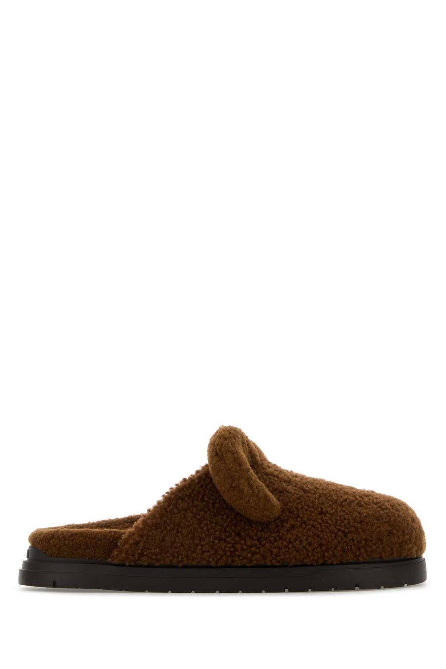 Fendi Orecchie Exterior: 100% Shearling slipper in brown