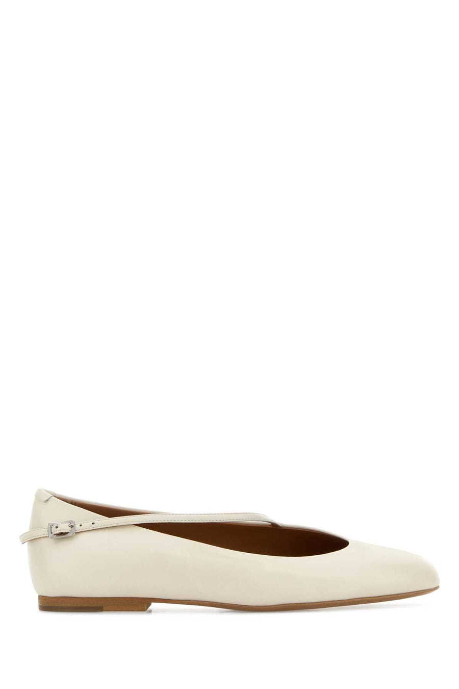 Jil Sander Exterior: 100% Calf; Interior: 100% Leather; Sole: Leather ballet flat in beige