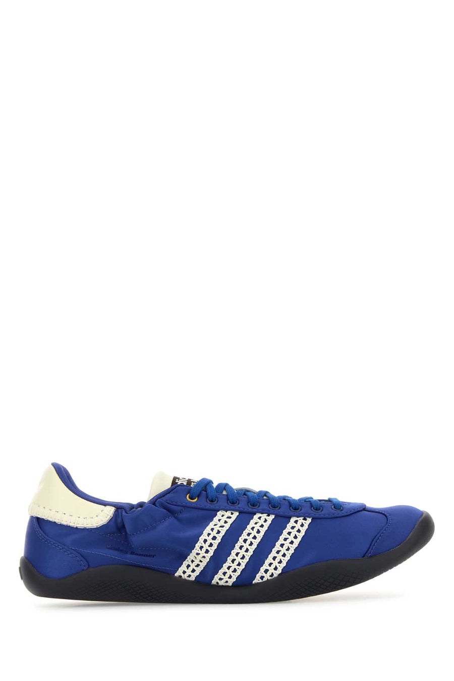 Adidas Exterior: 100% Fabric Interior: 100% Fabric Sole: Rubber sneaker in blue