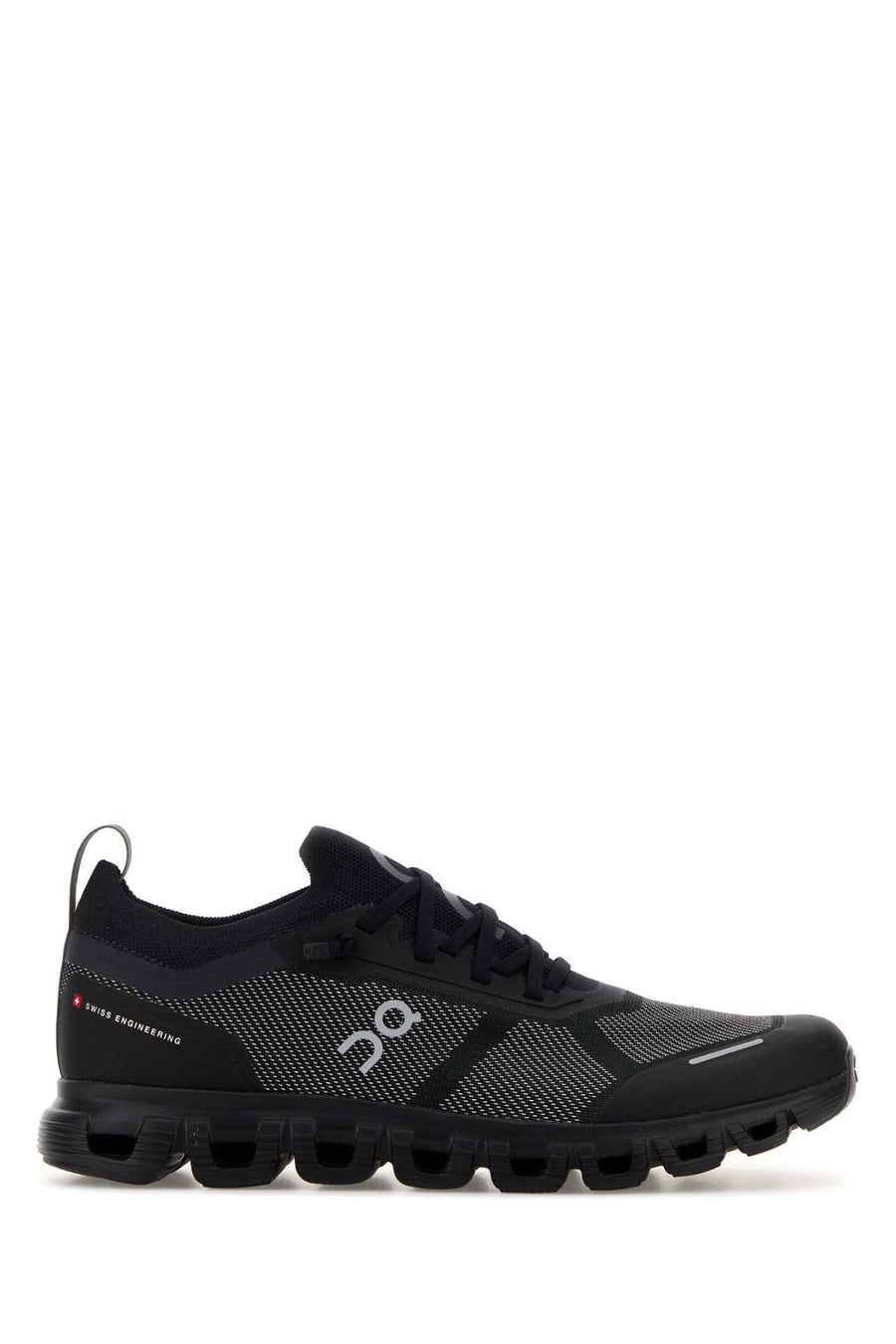 On Running Versa Exterior: Fabric; Interior: Fabric; Sole: Rubber sneaker in black