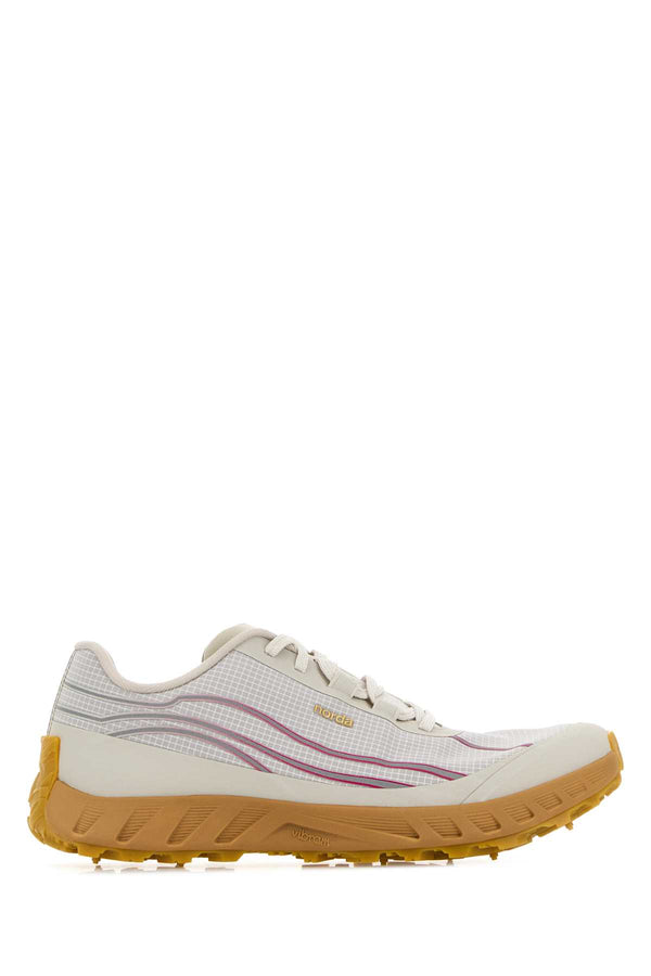 Norda Canvas upper sneaker in beige