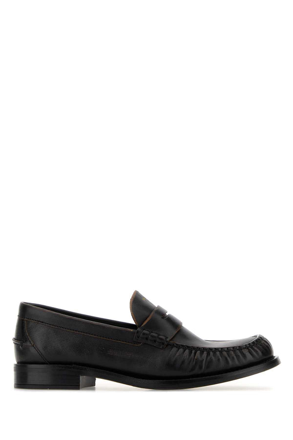 Prada Exterior: 100% Calf loafer in black