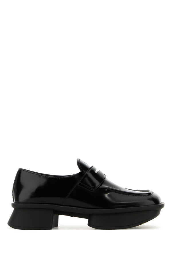 Prada 100% Vitello loafer in black