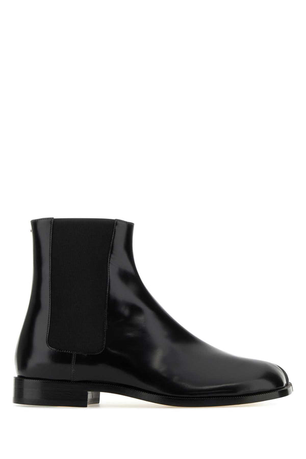 Maison Margiela Chelsea Tomaia: 100% Pelle Bovina - Contrasto: 74% Poliestere 26% Gomma - Fodera: 100% Pelle Ovina - Interno: 100% Pelle Ovina - Suola: 100% Pelle Bovina - Contrasto: 100% Gomma boot in black
