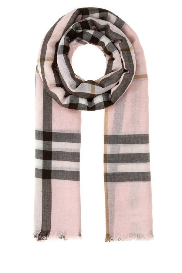 Burberry 52% Wool scarf in pink