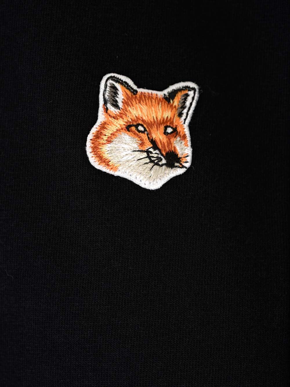 White t-shirt with baby fox patch Black