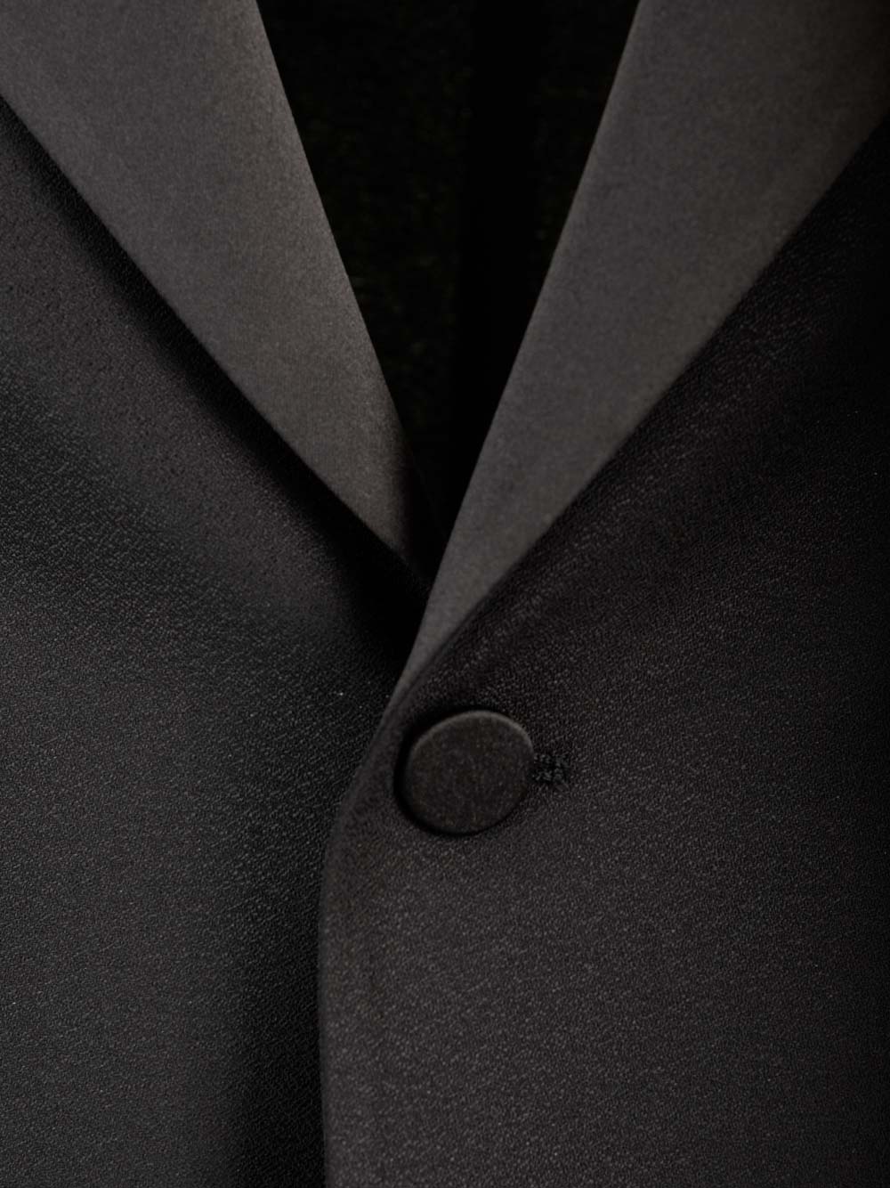 tuxedo with peak lapels Black Dress