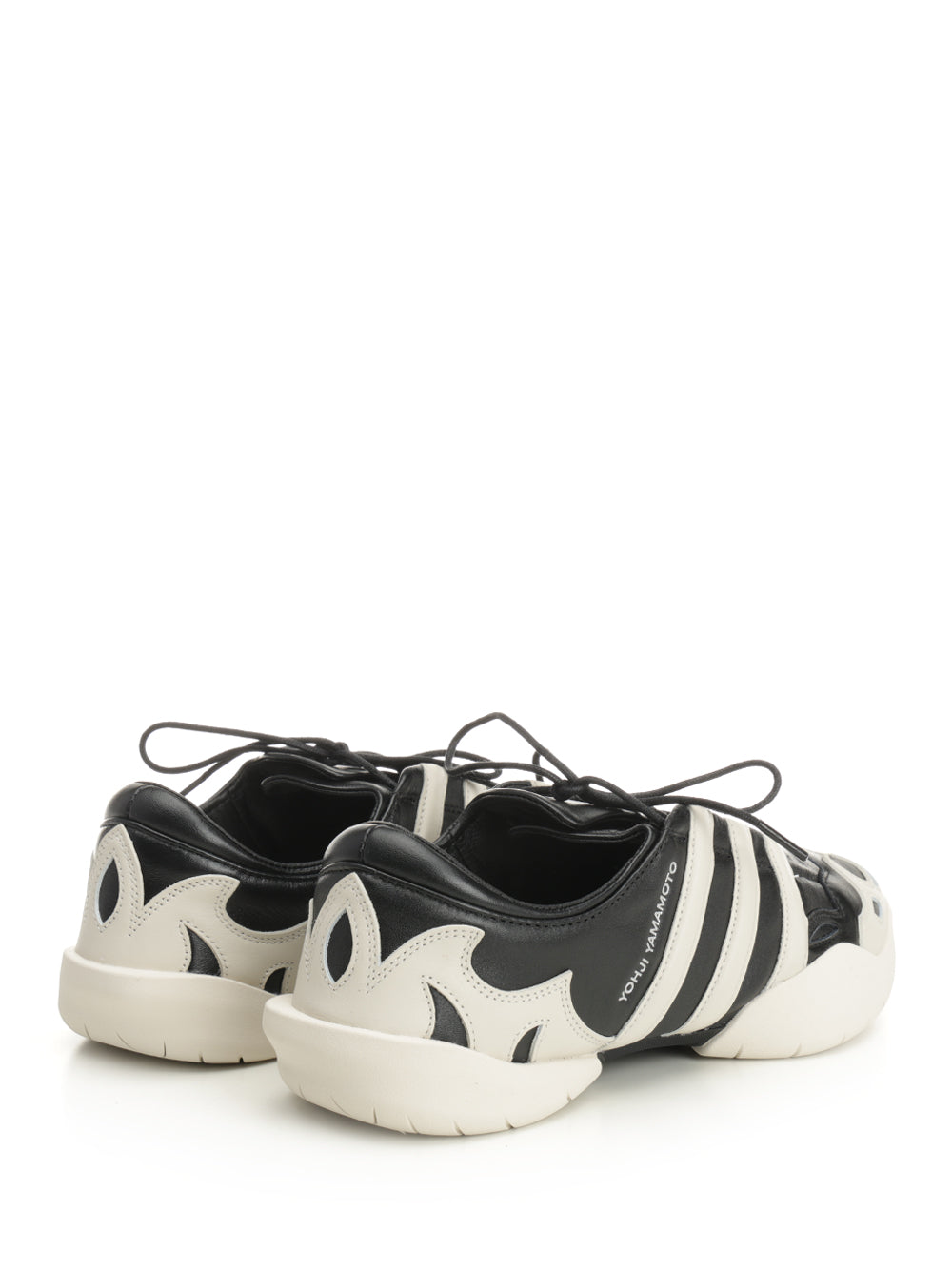 Y-3 Regu 2002 sneaker Black Leather