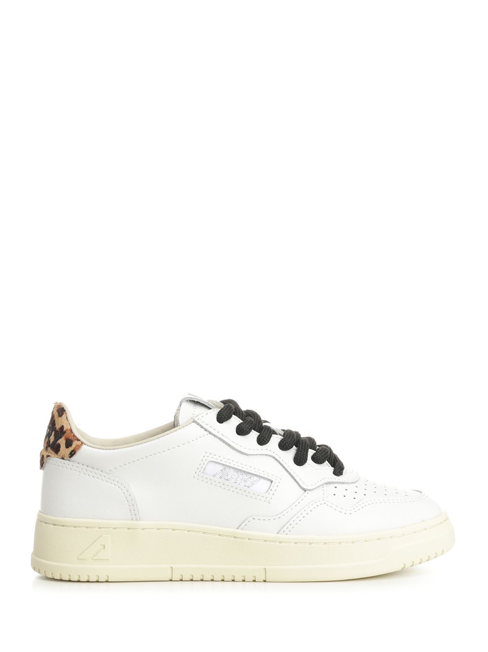 Medalist Low Sneaker White