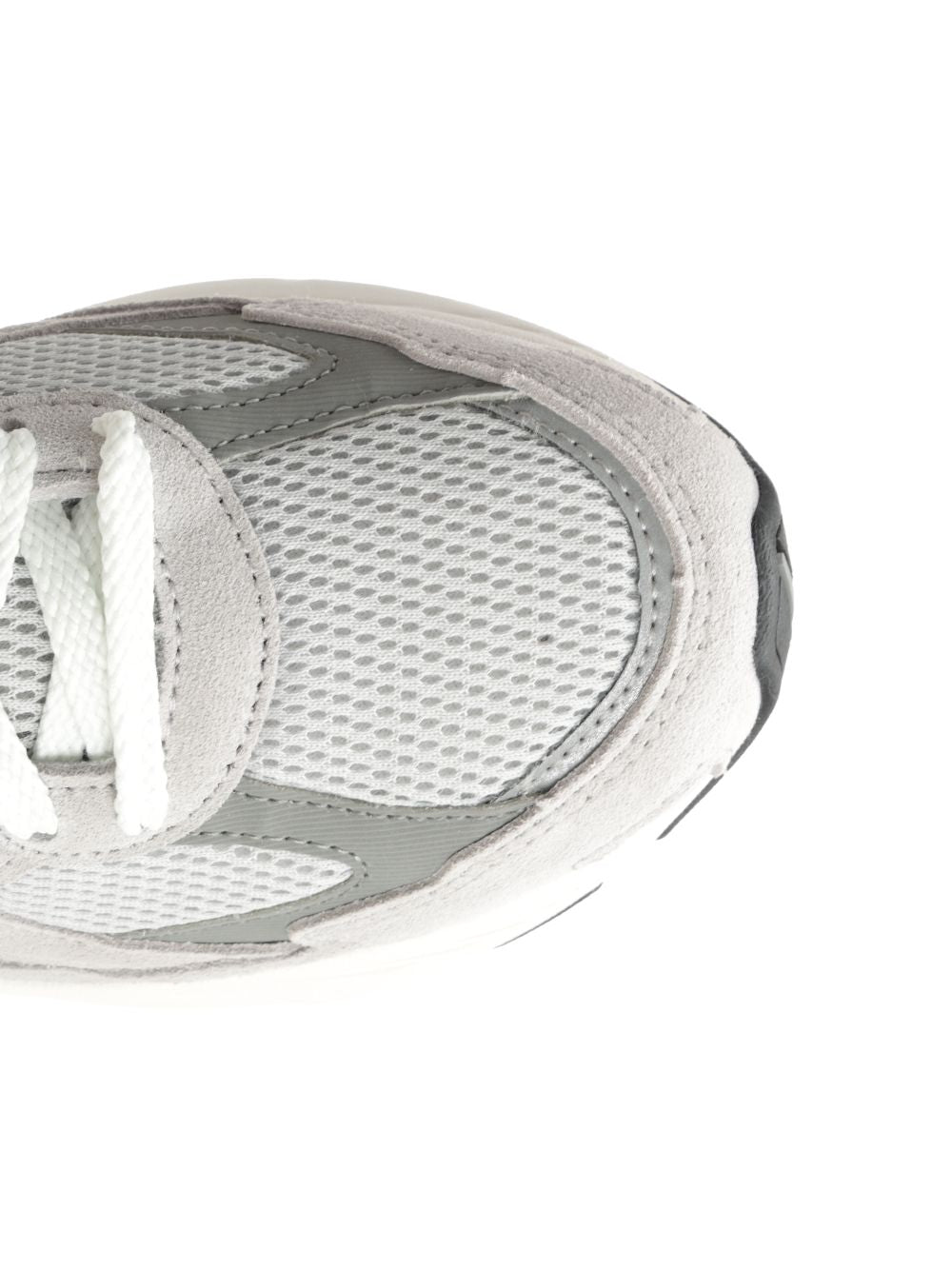 2010 Grey Leather/synthetic/mesh Sneaker