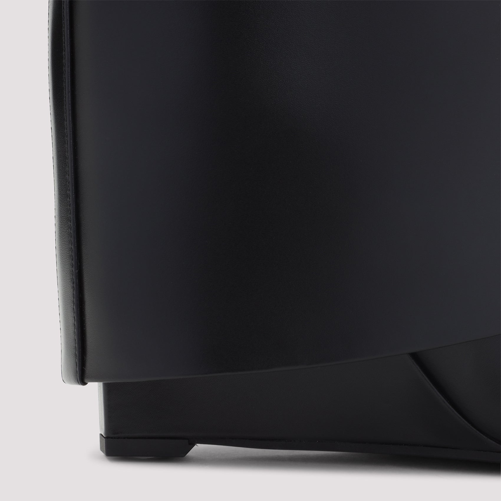 Shark Pinch Ankle Boot Black Leather