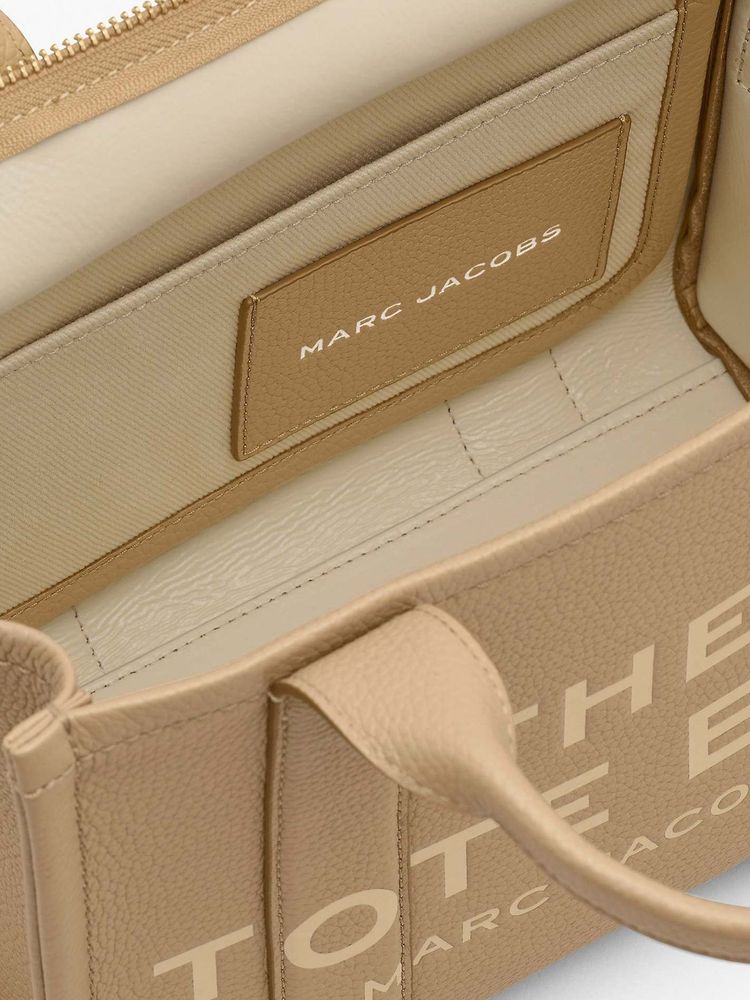 Marc Jacobs 100% Cow Leather tote bag in beige